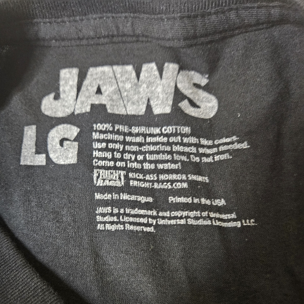 Fright Rags Jaws Graphic Tee - Picture 2 of 2
